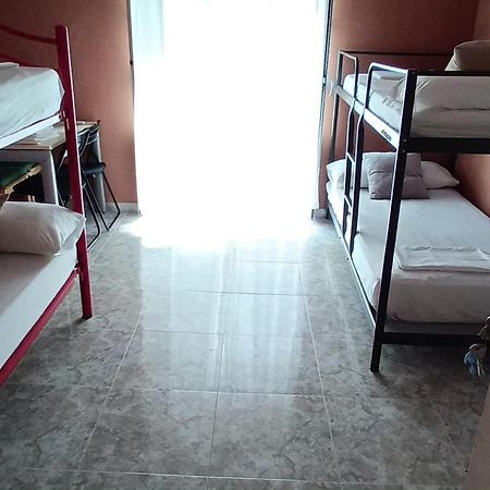 La Maestranza Apartment Rooms Seville Luaran gambar