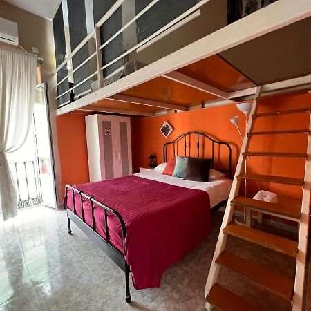 La Maestranza Apartment Rooms Seville Luaran gambar