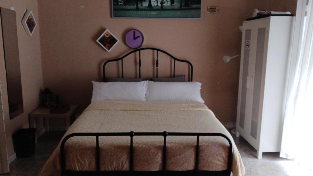 La Maestranza Apartment Rooms Seville Luaran gambar
