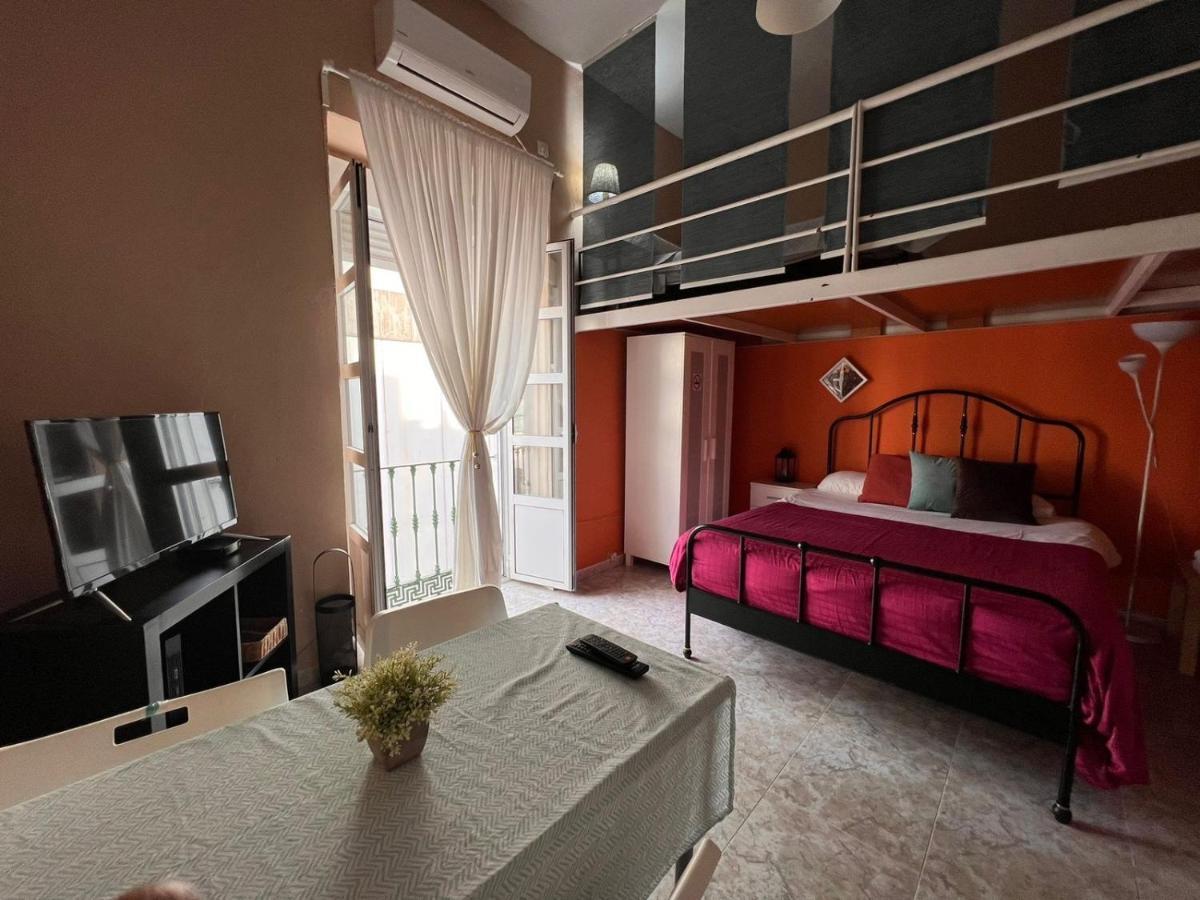 La Maestranza Apartment Rooms Seville Luaran gambar